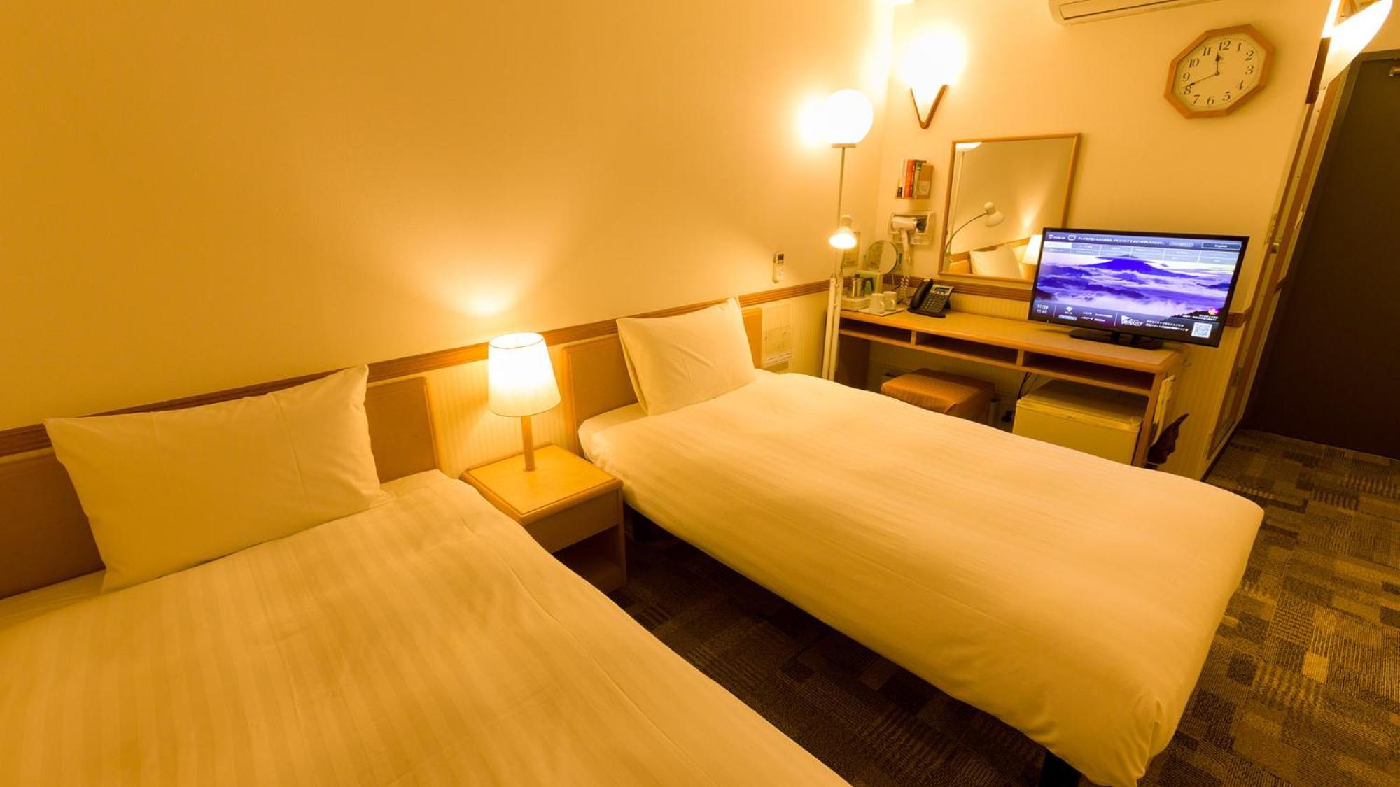 Toyoko Inn Chiba Ekimae Room photo