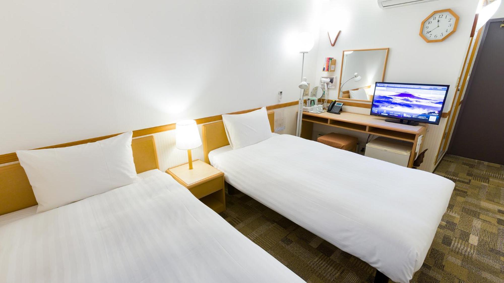 Toyoko Inn Chiba Ekimae Room photo