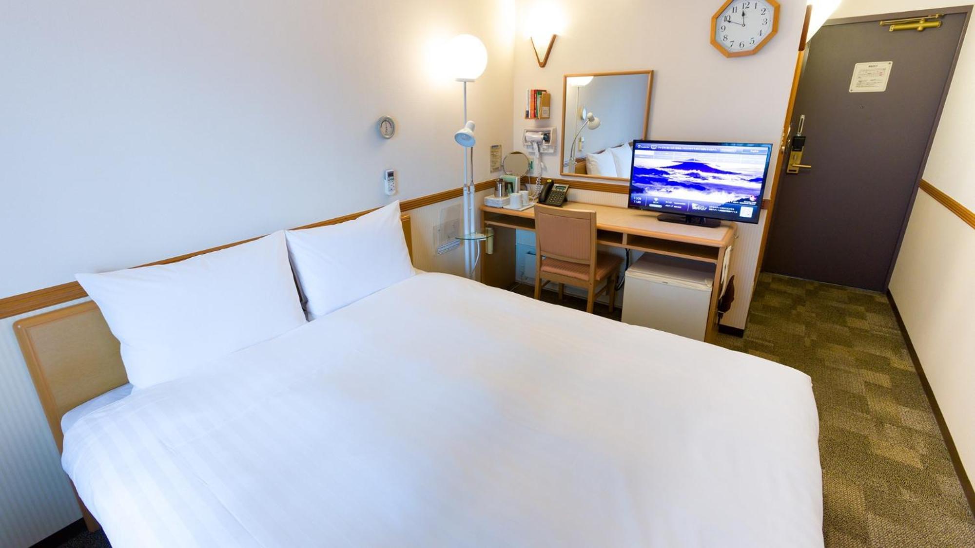 Toyoko Inn Chiba Ekimae Room photo